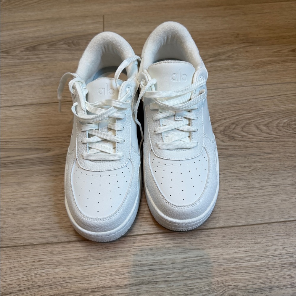 ALO Yoga Women's White Lace-Up Sneakers